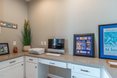 6) OFFICE NOOK