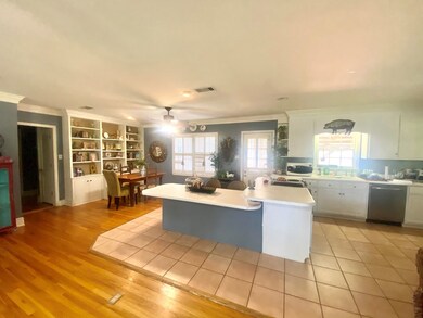 1813 Robinhood Rd, Albany, GA 31707 - photo 6