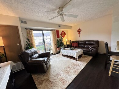 Living room 2