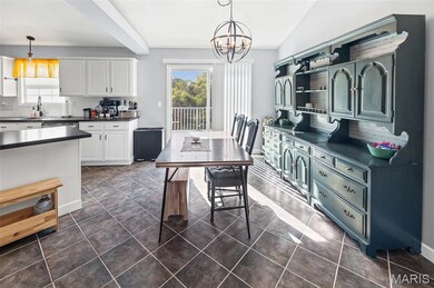 919 Carla Dr, Troy, IL 62294 - photo 4