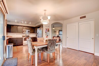 4662 E Cherry Hills Dr-13