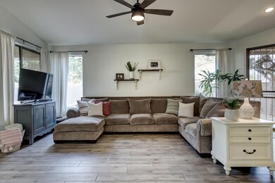853 S Roca Ct-13