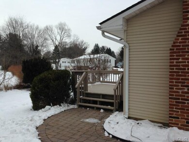 6271 Fairway Ln, Allentown, PA 18106 - photo 4