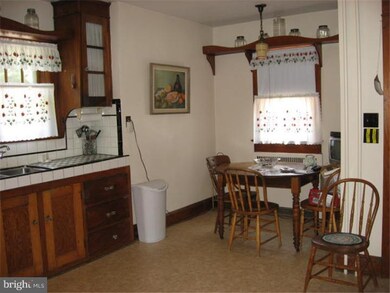 105 Washington St, Woodstown, NJ 08098 - photo 4