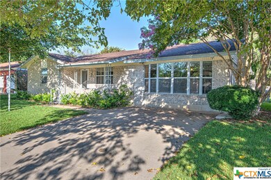 516 Allen St, Copperas Cove, TX 76522 - photo 2