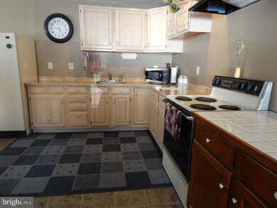 175 Vale Dr, Boyertown, PA 19512 - photo 4