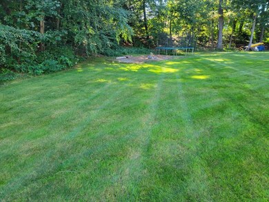 3 Holly Grape Cir, Holyoke, MA 01040 - photo 5