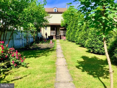 223 Pine St, Tamaqua, PA 18252 - photo 2