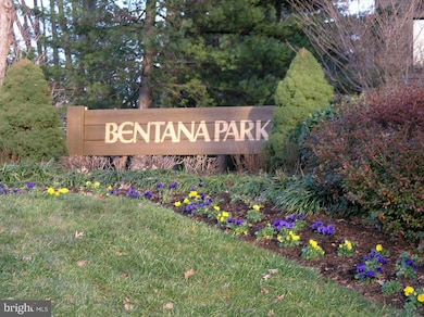 1657 Parkcrest Cir unit 301, Reston, VA 20190 - photo 5