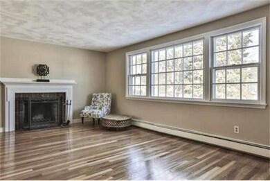 46 Glenridge Dr, Bedford, MA 01730 - photo 2