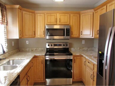 16 Taylor Ridge Ct, Johnson City, TN 37601 - photo 4