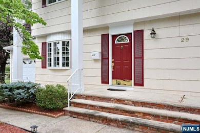 29 Millar Ct, Paramus, NJ 07652 - photo 2