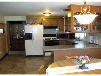 2 Elmhurst Dr, Greenville, RI 02828 - photo 7