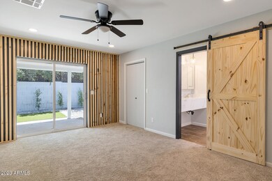 8151 N Royal Palm Cir, Phoenix, AZ 85020 - photo 7