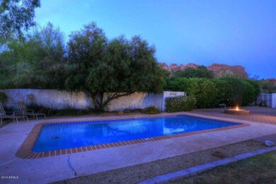 Night-Pool-Camelback Mountain