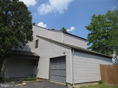 19 Robertson Rd, East Windsor, NJ 08520 - photo 4