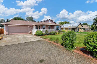 2209 SW 24th St-37