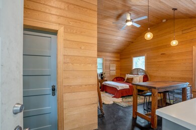 1202 Archer St unit B, Houston, TX 77009 - photo 4