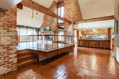 420 E Main St-8