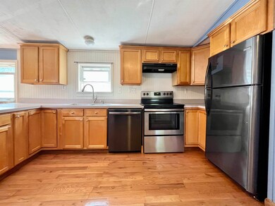 82 Fisherville Rd unit 18, Concord, NH 03303 - photo 4