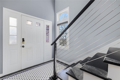 111 Arbor Dr, Providence, RI 02908 - photo 5