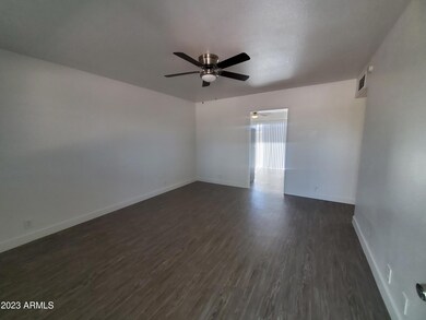 663 E Brown Rd, Mesa, AZ 85203 - photo 2