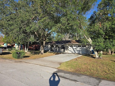 7251 Mcginnes Ct, Spring Hill, FL 34613 - photo 3