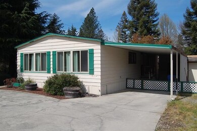 1012 Lee Roze Ln, Grants Pass, OR 97527 - photo 2