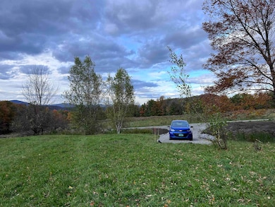 Driveway spur to 'Knoll' pasture