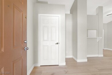 1612 N Torrey Pines Dr unit 203, Las Vegas, NV 89108 - photo 4