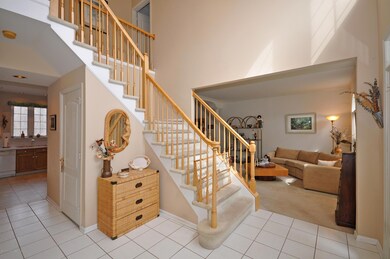 10 Wildflower Ct, Manalapan, NJ 07726 - photo 2