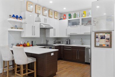 1471 Beacon St unit 1, Brookline, MA 02446 - photo 4