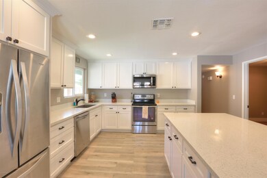 2744 S PECAN