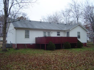 122 Whispering Oak Dr, Shelbyville, TN 37160 - photo 3