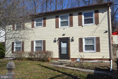 6816 Wynnleigh Rd, Capitol Heights, MD 20743 - photo 2