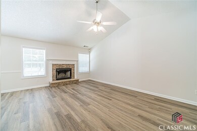 902 Downing Dr, Bethlehem, GA 30620 - photo 4