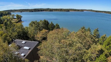 85 E SIDE RD EXTERIOR (26)