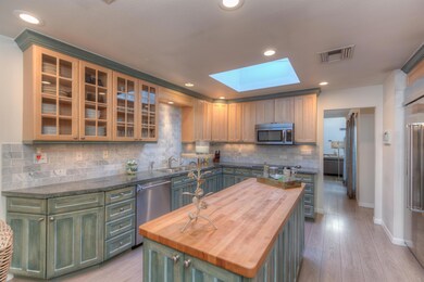 010_Kitchen