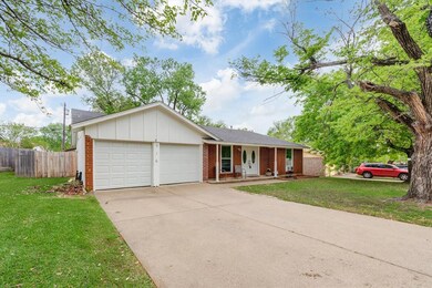 916 Gettysburg Place, Bedford, TX 76022 - photo 2