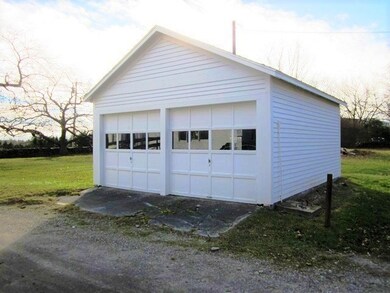 305 Turner Rd, Middletown, RI 02842 - photo 3