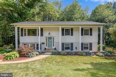 5023 King Richard Dr, Annandale, VA 22003 - photo 3