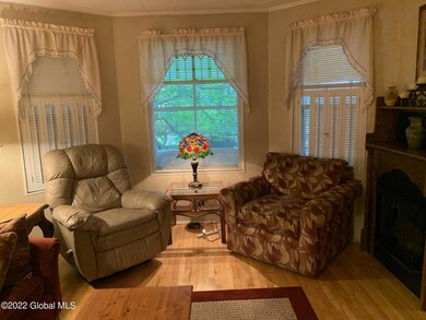 118 Bruce St, Schenectady, NY 12302 - photo 5