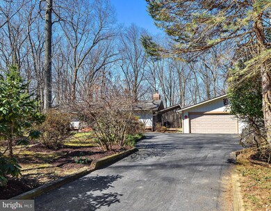 8552 Pineway Ct, Laurel, MD 20723 - photo 3