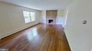 2174 S Queen St unit A, York, PA 17402 - photo 2