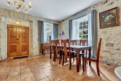 511 W San Antonio St, Fredericksburg, TX 78624 - photo 7