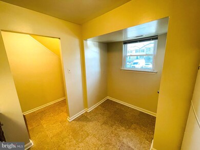 5914 Mayflower Ct, Alexandria, VA 22312 - photo 5