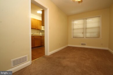 302 Grovethorn Rd, Middle River, MD 21220 - photo 6