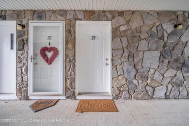 311 Schley Ave unit 11, Toms River, NJ 08755 - photo 3