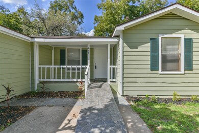 978 Ringold St, Houston, TX 77088 - photo 3