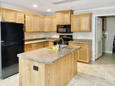 323 Sarah Ln, Dover, TN 37058 - photo 3